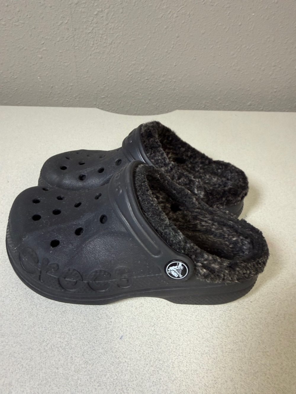 CROCS Kids Black Fuzzy-Lined Clog Slip-Ons